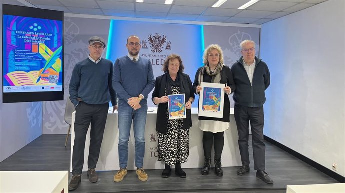 Presentación del certamen literario 'La Catedral de Toledo, Diez Miradas' en el Ayuntamiento de Toledo