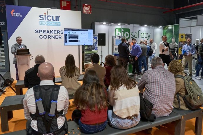 Exo Corner de Sicur.