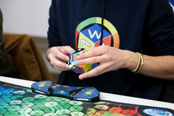 Archivo - Cubo de Rubik.