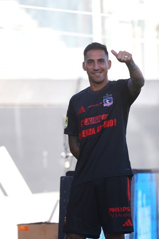 Futbol, Noche Alba 2026 El jugador de Colo Colo Javier Correa es fotografiado durante la Noche Alba disputada contra la Union Espanola en el estadio Monumental de Santiago, Chile 11/02/2026 Jonnathan Oyarzun/Photosport  Football, Noche Alba 2026 Colo