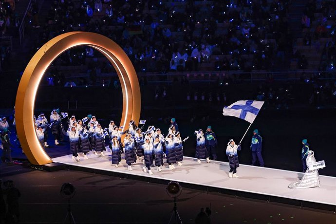Desfile de la delegación de Finlandia en la Ceremonia de Inauguración de los Juegos Olímpicos de Invierno de Milán-Cortina d'Ampezzo 2026.