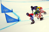 Eguibar se topa con el infortunio y cae en cuartos del snowboard cross de Milán-Cortina