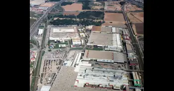 CCOO y UGT ven "desorbitada" y un "jarro de agua fría" la propuesta de Renault