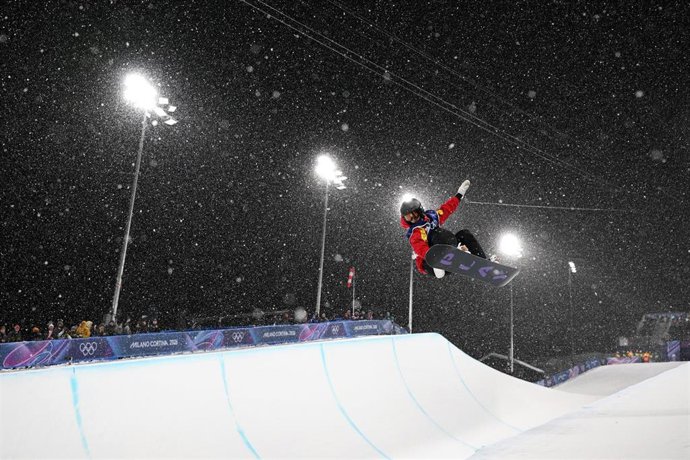 La 'rider' española Queralt Castellet en la final de 'half pipe' femenino en los Juegos Olímpicos de Invierno de Milán-Cortina 2026