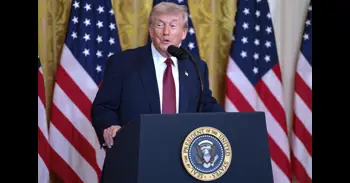 Trump revoca una ley que fijaba estándares climáticos para regular la emisión de gases de efecto invernadero