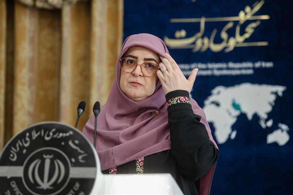 Archivo - La portavoz el Gobierno de Irán, Fatemé Mohajerani, durante una rueda de prensa en octubre de 2025 en Teherán (archivo)