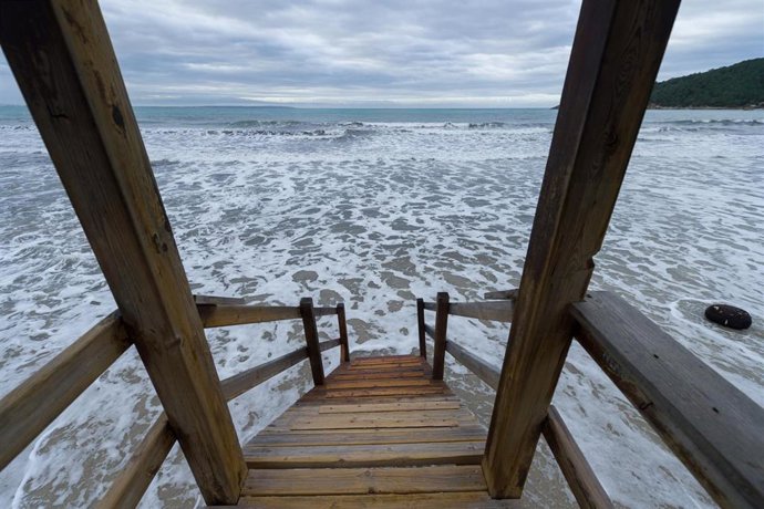 Temporal en la playa de Ses Salines.