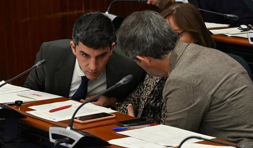 Archivo - El portavoz del Grupo Socialista en Santander, Daniel Fernández