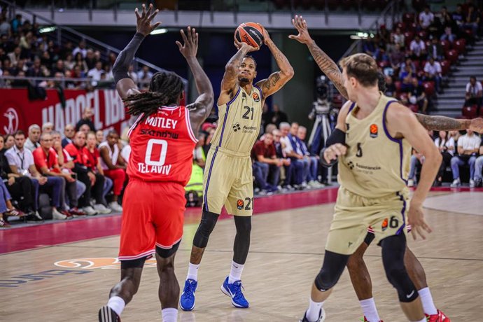 Archivo - Acción de Will Clyburn en el partido del Barça ante el Hapoel Tel Aviv de la Euroliga