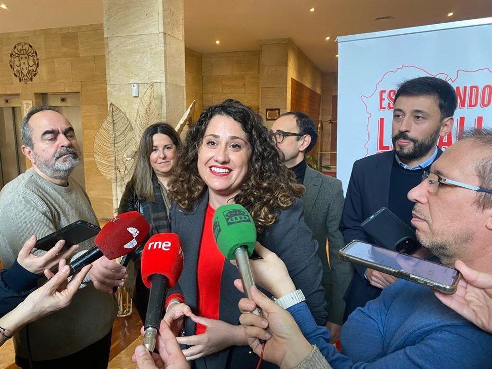 Emma López acusa a Mañueco de carecer de "empatía" para abordar los problemas sanitarios de CyL.