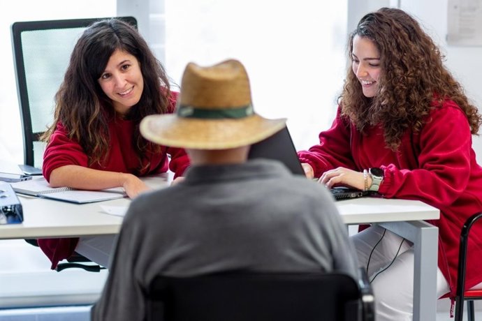 Grupo de investigación BestAging-Intervención Psicosocial en los Envejecimientos y los Cuidados en el Ciclo Vital de la Universitat de València (UV)