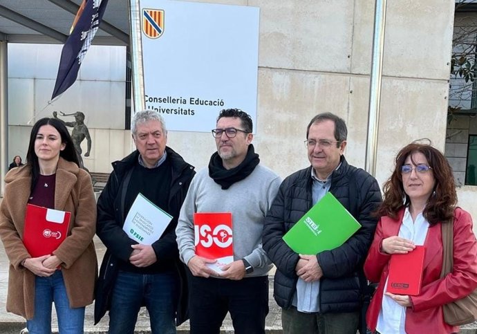 Los representantes sindicales de la escuela concertada de Baleares.