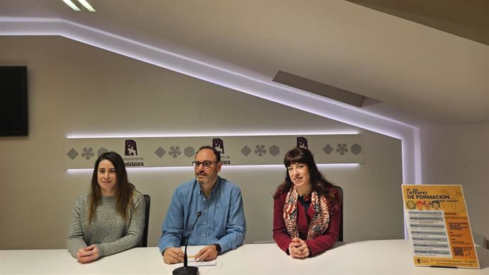 Presentación del programa de talleres vecinales.