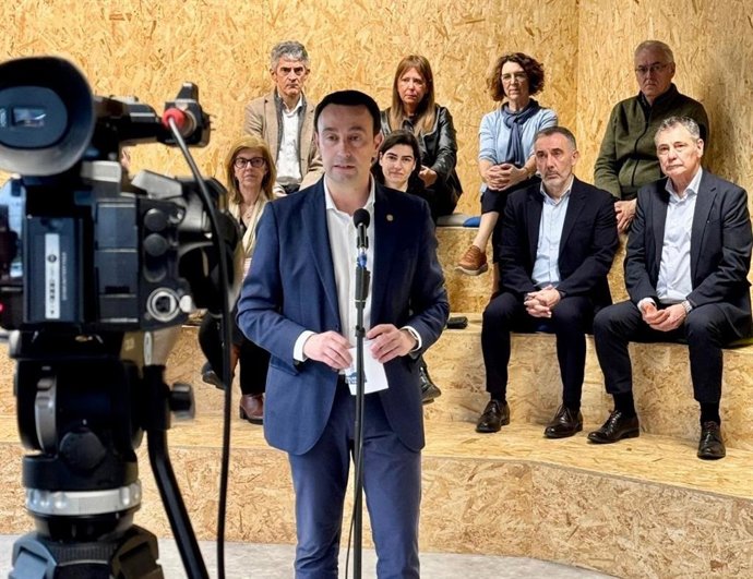 Mikel Torres Eusko Jaurlaritzako bigarren lehendakariorde eta Ekonomia, Lan eta Enplegu sailburua