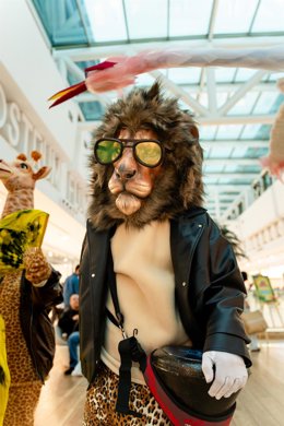 El centro comercial Miramar de Fuengirola (Málaga) celebra un Carnaval con temática del reino animal hasta este sábado.