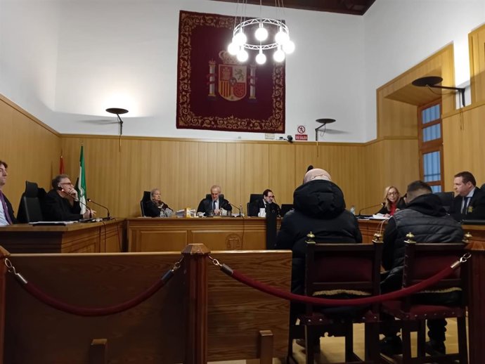 Juicio contra el acusado de intentar matar a martillazos a su compañero de trabajo en Peligros (Granada)