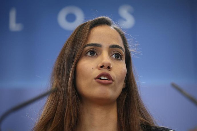 Archivo - La diputada de Sumar Tesh Sidi durante una rueda de prensa en el Congreso de los Diputados, a 25 de noviembre de 2025, en Madrid (España).