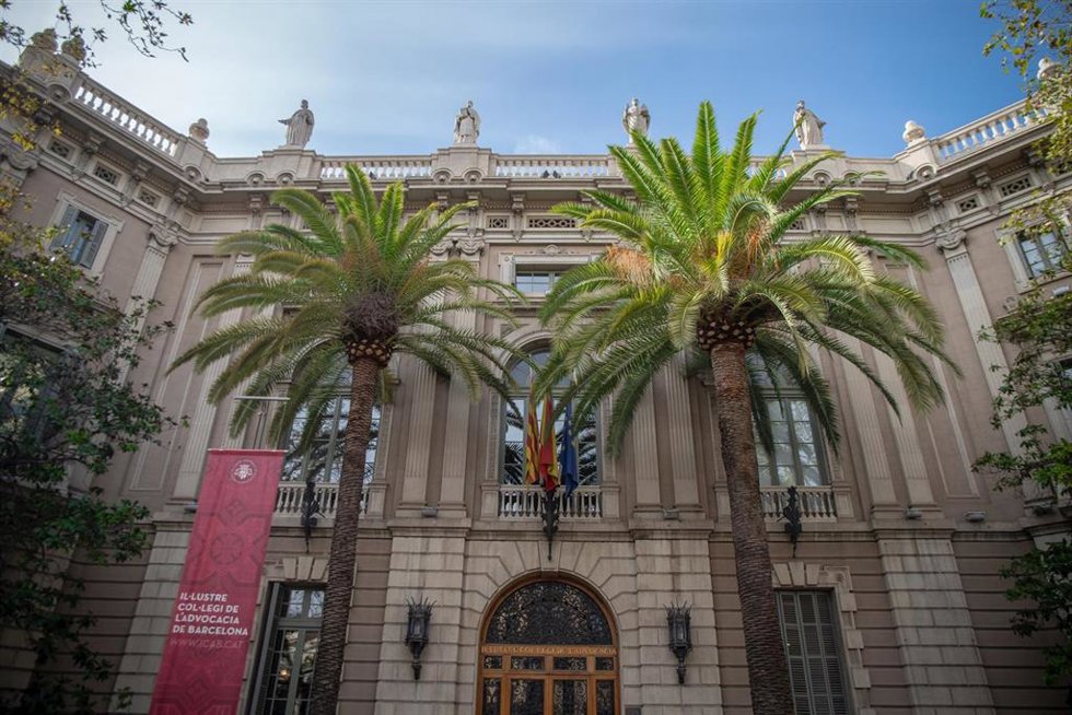 Archivo - Fachada del Ilustre Colegio de la Abogacía de Barcelona (ICAB), a 23 de octubre de 2023, en Barcelona, Catalunya (España)
