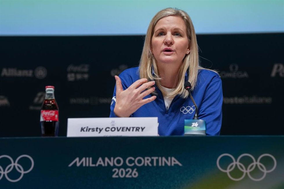 Kirsty Coventry, presidenta del COI, en rueda de prensa