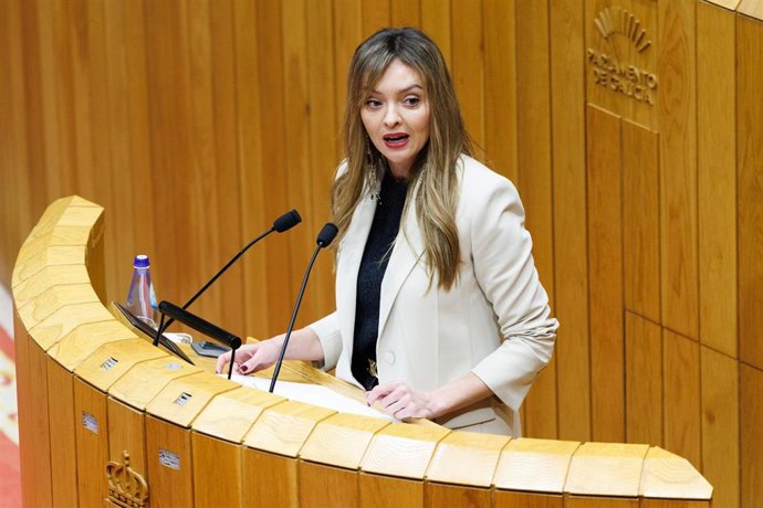 La conselleira de Política Social, Fabiola García, en el pleno.