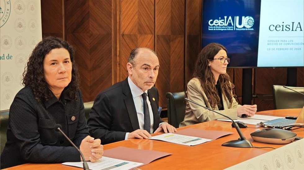 Ignacio Villaverde, en el centro