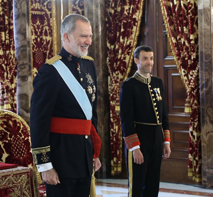 Archivo - El Rey Felipe VI durante el acto de entrega de Cartas Credenciales, en el Palacio Real de Madrid, a 30 de abril de 2025, en Madrid (España). Las Cartas Credenciales son el documento que acredita a un embajador extranjero como representante y máx