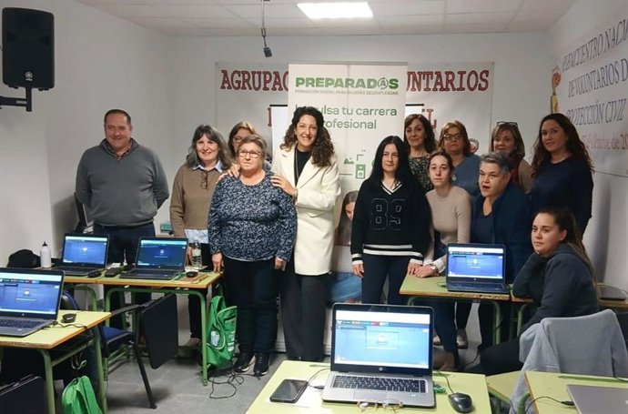 Visita a una de las acciones formativas del programa 'Preparad@s'.