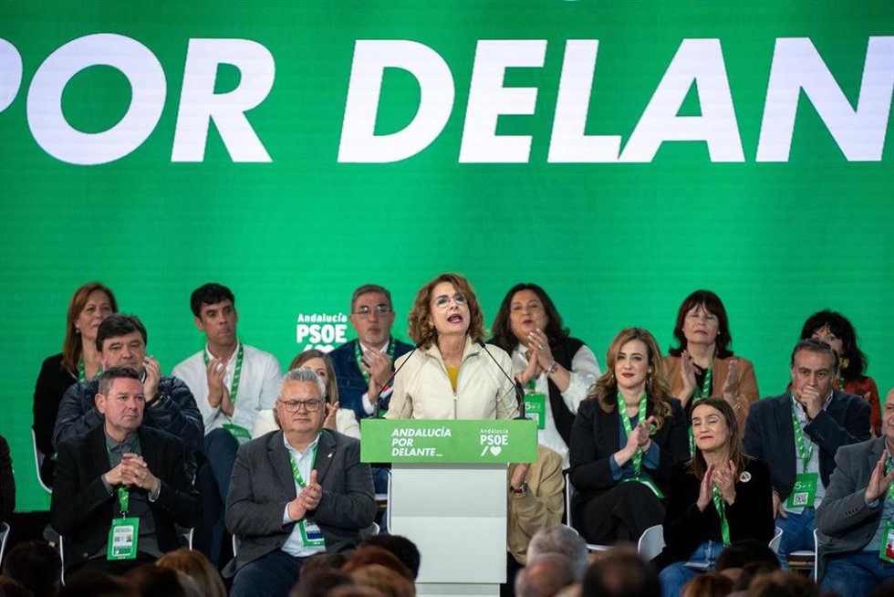 Archivo - La secretaria general del PSOE-A, María Jesús Montero, clausura el XV Congreso Regional del PSOE de Andalucía. A 23 de febrero de 2025 en Granada, Andalucía (España). (Foto de archivo).
