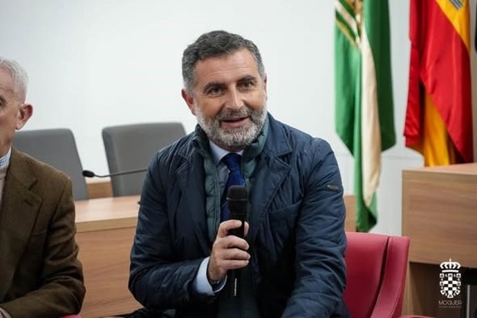 El alcalde de Moguer, Gustavo Cuéllar.