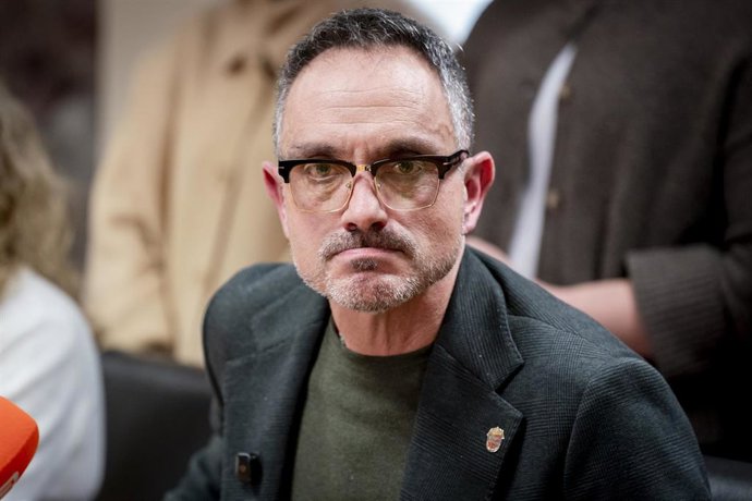 El  alcalde de Móstoles, Manuel Bautista, ofrece una rueda de prensa para negar el supuesto caso de acoso laboral y sexual contra una ex concejala.