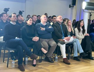 El secretari general del PP, Miguel Tellado, el president del PP de Catalunya, Alejandro Fernández, i les presidentes de NNGG i NNGG Catalunya, Bea Fanjul i Jimena Vallejo