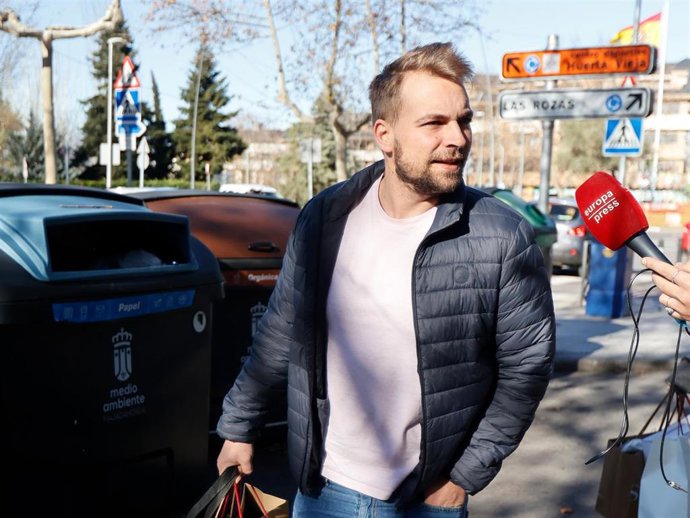 Archivo - José María Almoguera por las calles de Madrid. Europa Press Reportajes