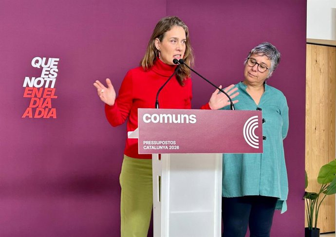 La presidenta dels Comuns en el Parlament, Jéssica Albiach, i la diputada Susanna Segòvia, en una roda de premsa