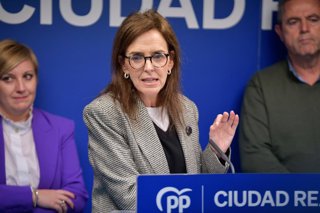 La diputada nacional Carmen Fúnez durante la rueda de prensa en Ciudad Real.