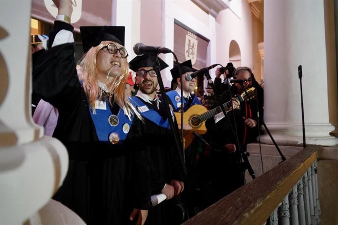 El pregón del Carnaval de Badajoz ha estado a cargo del grupo extremeño Sanguijuelas del Guadiana