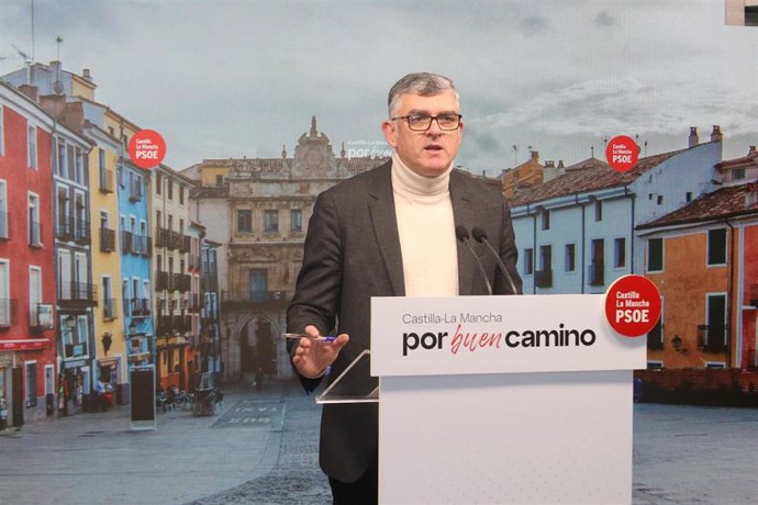 El presidente del Grupo Parlamentario Socialista en las Cortes regionales, Ángel Tomás Godoy.