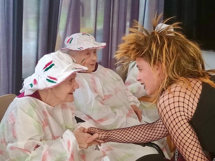 Carnaval en una residencia del IMAS.