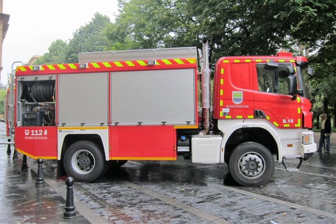 Archivo - Camión de bomberos de Gipuzkoa