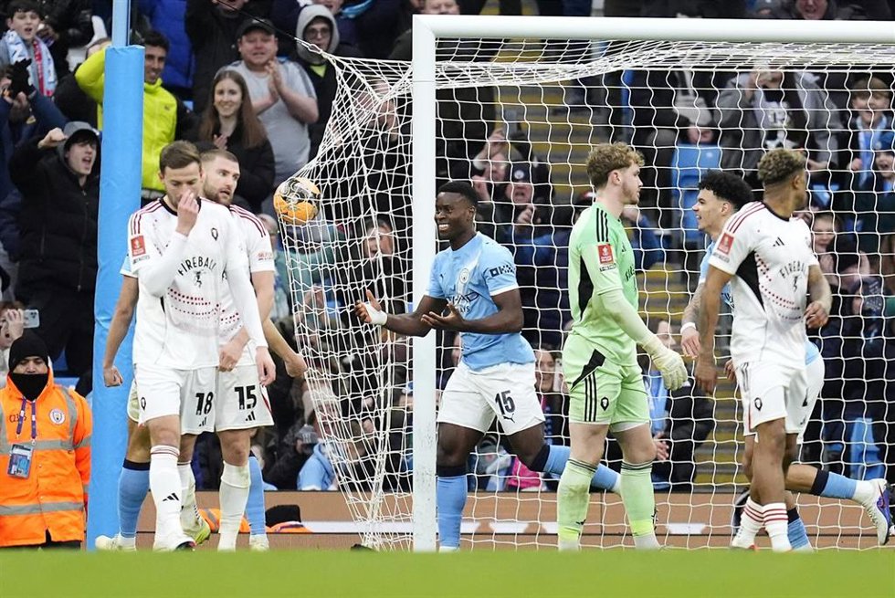 Manchester City - Salford City