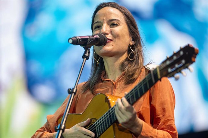 Archivo - La cantautora Judit Neddermann en una imagen de archivo-