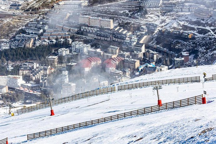 Archivo - Foto de la línea del telesquí El Puente II. Archivo.
