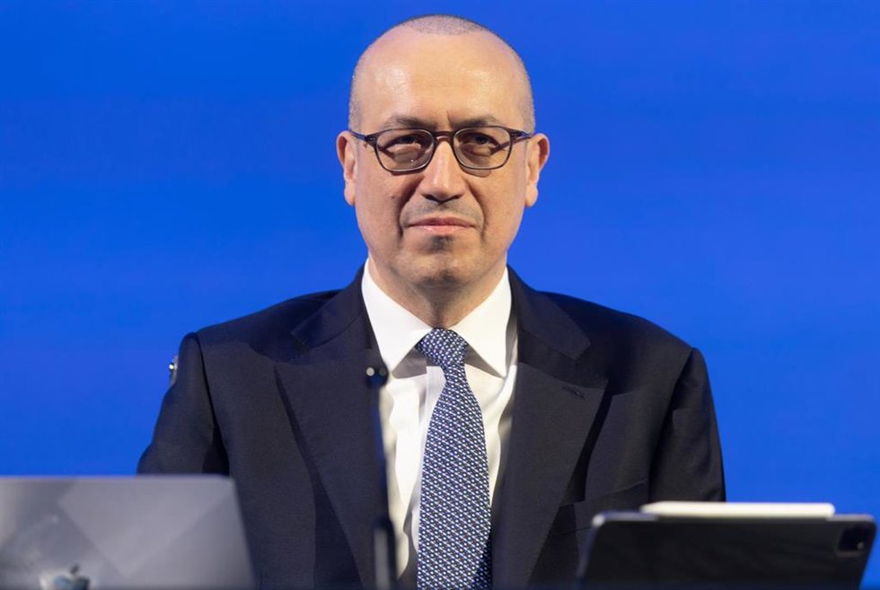 El consejero delegado, Onur Gen, presenta los resultados financieros correspondientes al ejercicio 2025, a 5 de febrero de 2026, en Madrid (España). BBVA obtuvo un beneficio neto atribuido de 10.511 millones de euros en el conjunto del 2025, lo que sup
