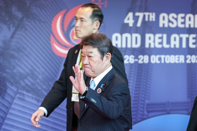 Archivo - MALAYSIA, KUALA LUMPUR - OCTOBER 27, 2025: Toshimitsu Motegi, Foreign Minister of Japan, arrives for the 47th ASEAN (Association of Southeast Asian Nations) Summit at the Kuala Lumpur Convention Centre.(KLCC)