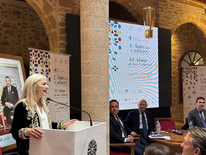 La consejera de Cultura y Deporte, Patricia del Pozo, en la inauguración de la cuarta edición del festival 'El Alma de las Culturas'.