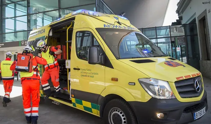 Ambulancia del Centro de Emergencias Sanitarias 061