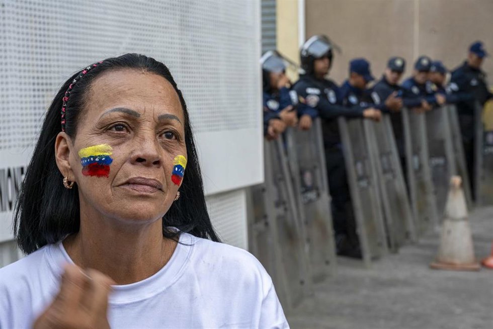 Familiares de presos políticos acampados en la Zona 7 de Caracas (archivo)