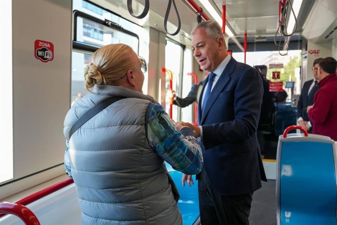 El alclade de Sevilla, José Luis Sanz.