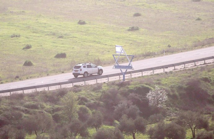 February 15, 2026, Nablus, West Bank, Palestine: Jewish settlers erected the Star of David on main roads in Palestinian Authority-controlled areas east of Nablus in the West Bank. The Israeli government officially approved a measure allowing it to declare