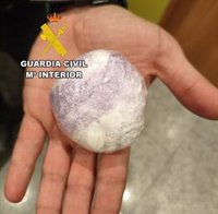 Pillan en Burgos 50 gramos de cocaína a un varón ocultos en unos calcetines durante un control rutinario