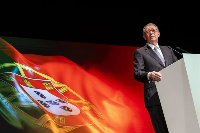 8 de fevereiro de 2026, Caldas da Rainha, Portugal: O presidente eleito António José Seguro dirige-se aos seus apoiantes após vencer a segunda volta das eleições presidenciais em Portugal. António José Seguro venceu as eleições com 66,82% dos votos. O seu